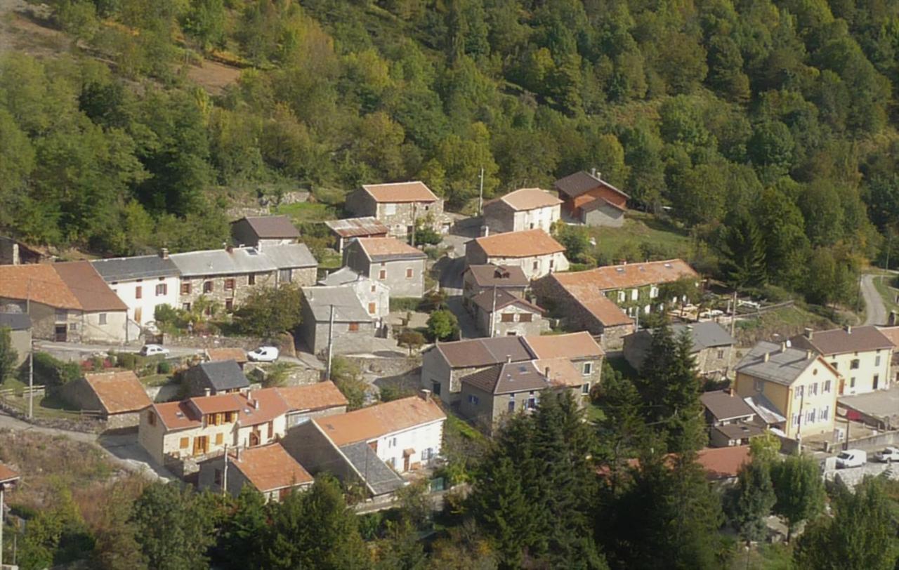 La Bruyere - Chez Martine Bed & Breakfast Appy Bagian luar foto