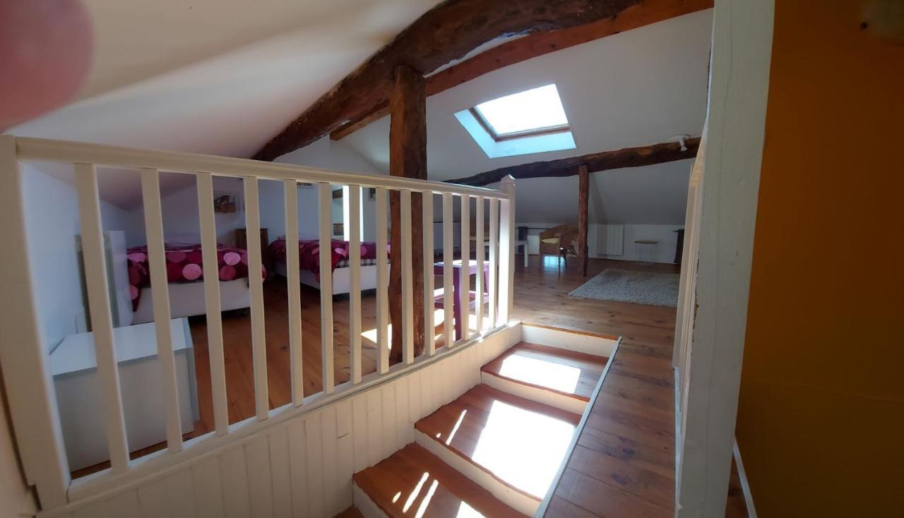 La Bruyere - Chez Martine Bed & Breakfast Appy Bagian luar foto