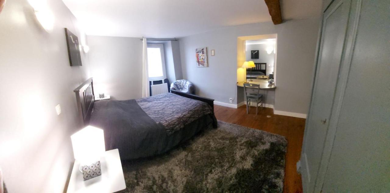 La Bruyere - Chez Martine Bed & Breakfast Appy Bagian luar foto
